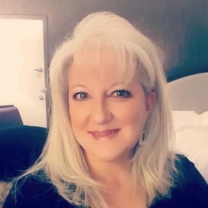 Meet your Posher, Paula